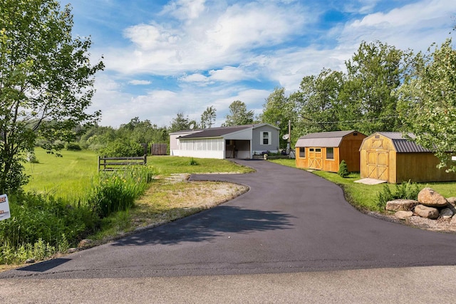 205 Windsor Rd, Hillsborough, NH 03244 - view of front facade featuring a shed and driveway