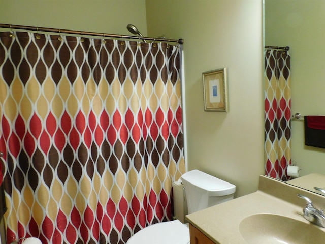 150 Pleasant Pond Way Unit 15, Manchester, NH 03102 - full bathroom featuring vanity and curtained shower