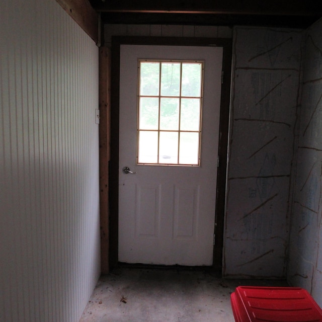 129 Chestnut St, Claremont, NH 03743 - view of entryway