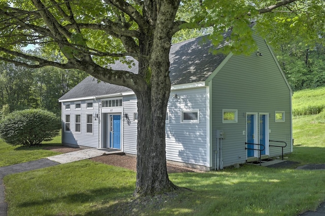53 Summit Ridge Dr, Keene, NH 03431 - view of front of house with a front yard