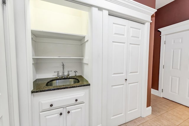 85 Blueberry Hill Rd, Meredith, NH 03253 - indoor wet bar with light tile patterned flooring and baseboards