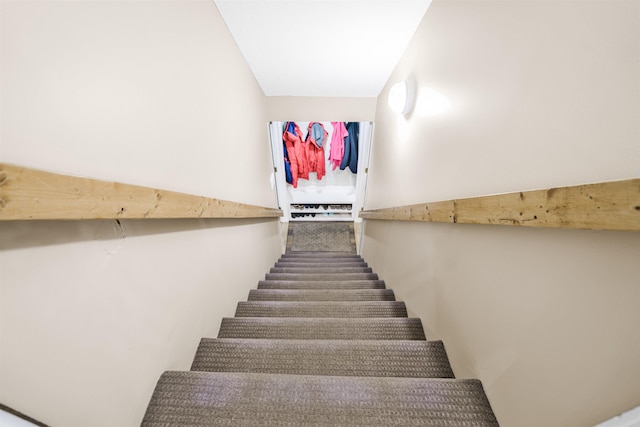 329 Peverly Rd, Northfield, NH 03276 - view of stairway