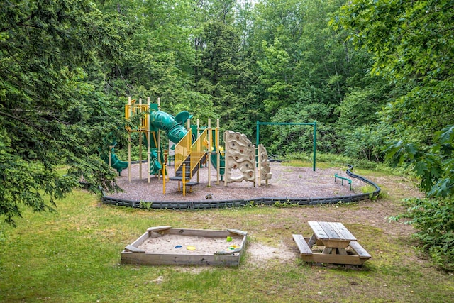 11E- Seasons Of Attitash Rd Unit E, Bartlett, NH 03812 - view of community playground