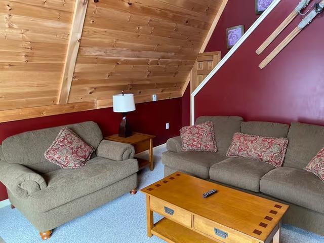 633 Rte 100, Stratton, VT 05360
