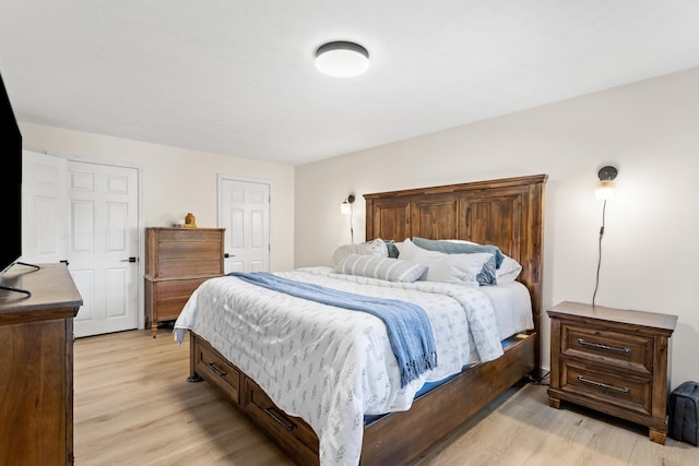 15 Wildflower Dr, Concord, NH 03303 - bedroom with light wood finished floors