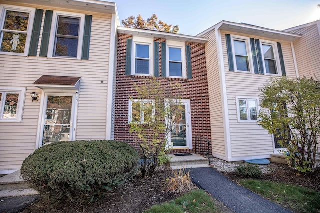 19 Shelburne Rd Unit 19, Merrimack, NH 03054 - view of multi unit property