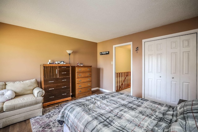 19 Shelburne Rd Unit 19, Merrimack, NH 03054 - bedroom featuring a closet