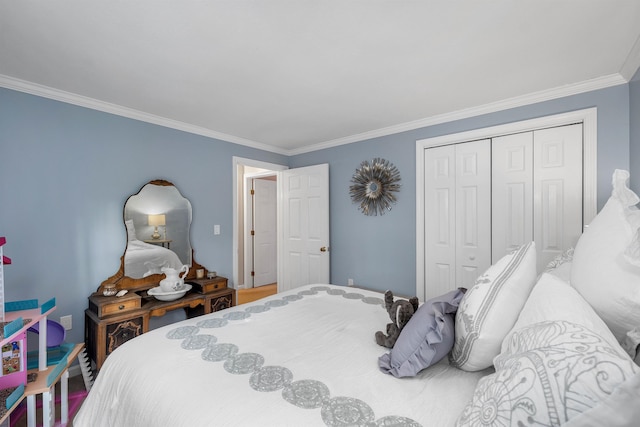 55 Trask Side Rd, Alton, NH 03810 - bedroom featuring a closet and ornamental molding