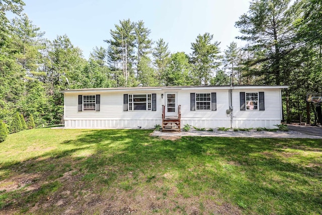 44 Hoit Mill Rd, Weare, NH 03281 - manufactured / mobile home with entry steps and a front yard