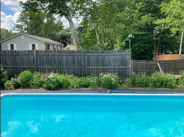 15 Vernon Ave, Rochester, NH 03867 - view of swimming pool