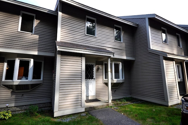 17 Village W Dr Unit 11, Bristol, NH 03222 - view of front of property