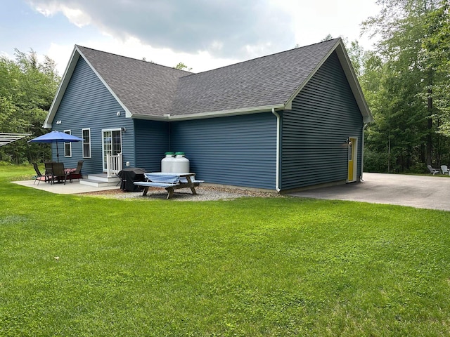 326 Dublin Rd, Jaffrey, NH 03452 - rear view of property with a shingled roof and a yard