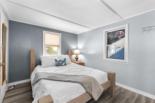 35 Alpstrausse Rd, Bartlett, NH 03845 - bedroom with wood finished floors and baseboards