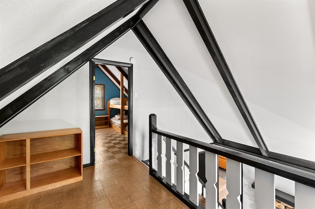 35 Alpstrausse Rd, Bartlett, NH 03845 - corridor featuring vaulted ceiling and an upstairs landing