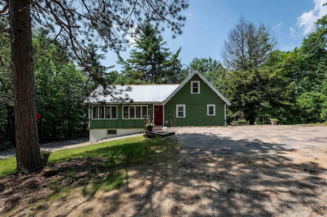 35 Alpstrausse Rd, Bartlett, NH 03845 - view of front of property with a metal roof