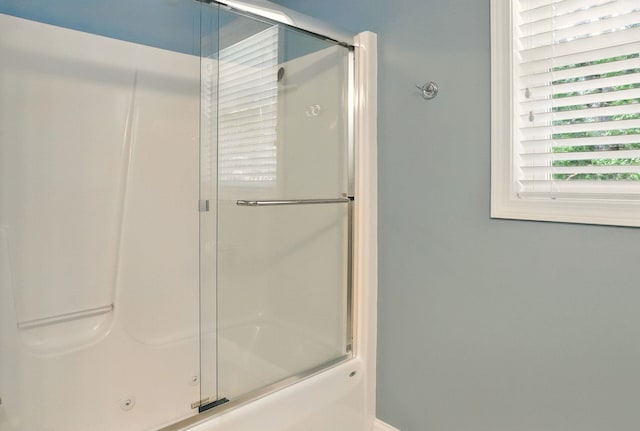 9 Blake Rd, Salem, NH 03079 - view of full bathroom