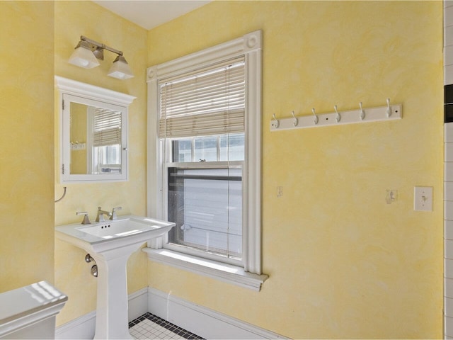 159 Loomis St, Burlington, VT 05401 - view of bathroom