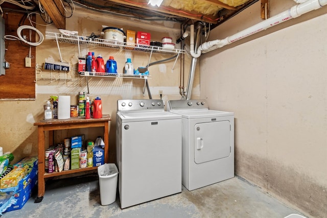 13 Judith Dr, Concord, NH 03301 - laundry area featuring washer and clothes dryer