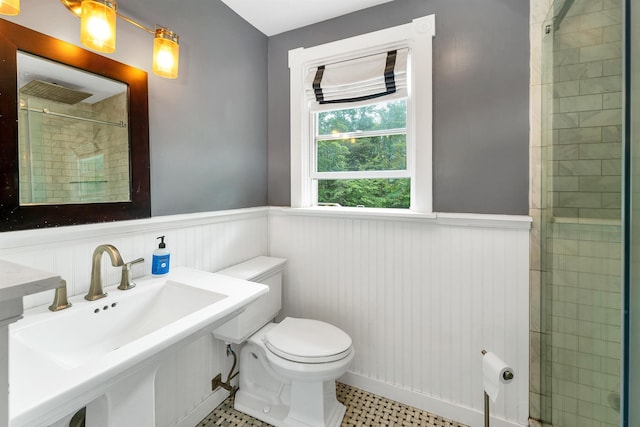 400 Turkey St, Tamworth, NH 03886 - full bath with wainscoting and tiled shower