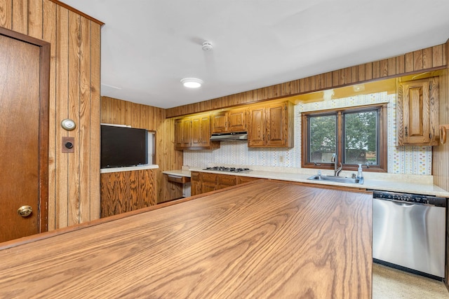 6 Davis Dr, Lebanon, NH 03766 - kitchen with stainless steel appliances, under cabinet range hood, and brown cabinets