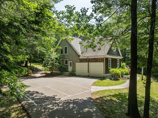 6 Walters Way, Exeter, NH 03833 - view of front of property featuring roof with shingles, asphalt driveway, and a front lawn