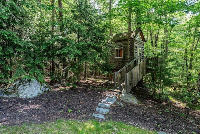 6 Walters Way, Exeter, NH 03833 - view of yard with a forest view