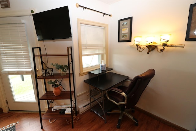 79 Huckleberry Ln Unit 19, Warren, VT 05674 - office area with wood finished floors and baseboards