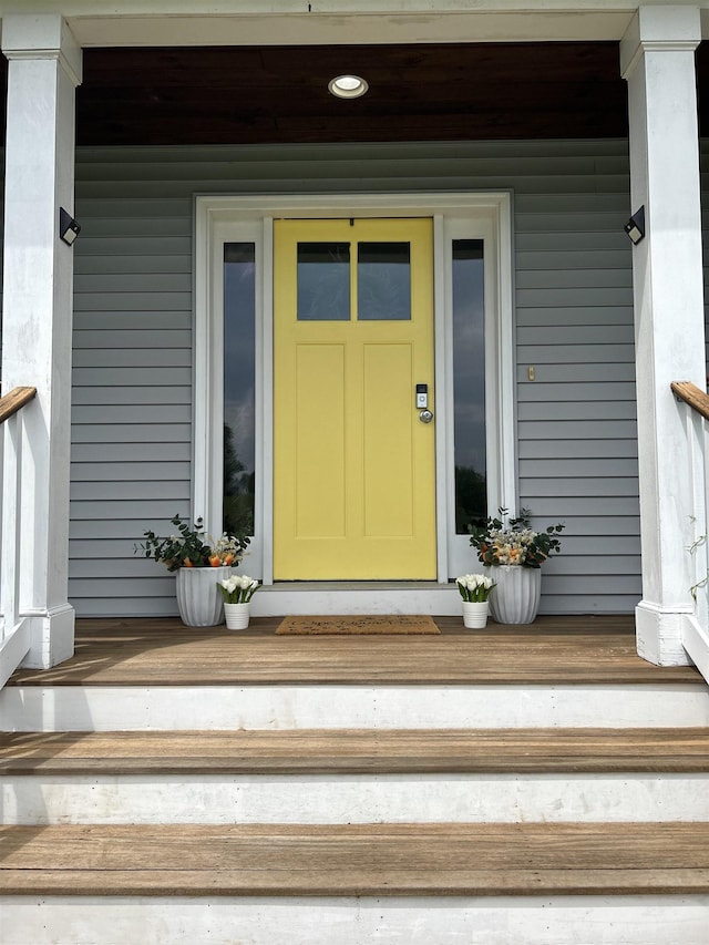 81 Cider St, Epping, NH 03042 - entrance to property featuring a porch