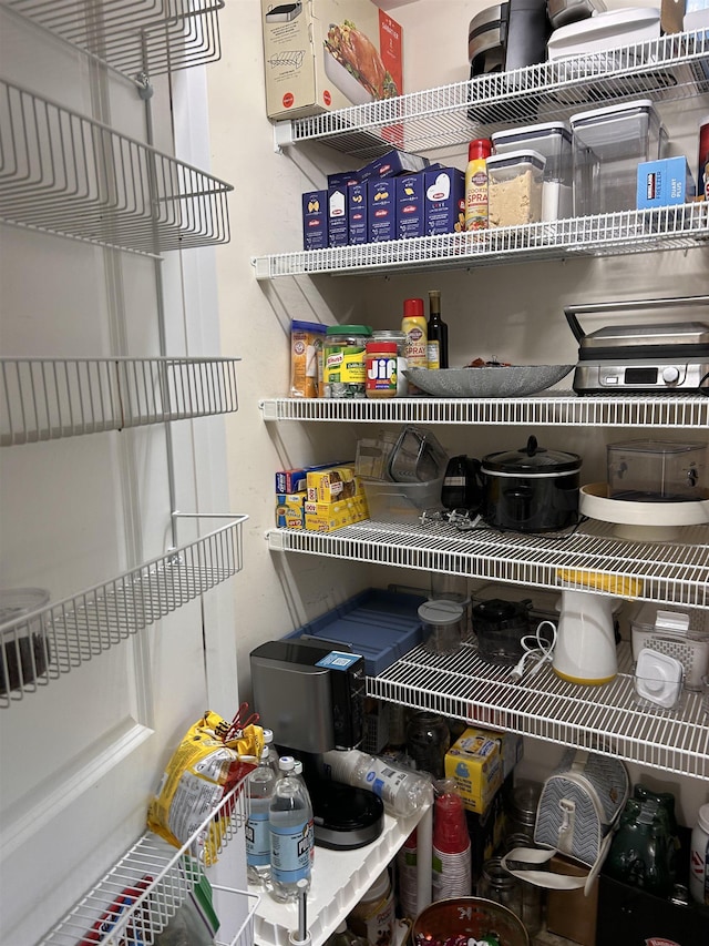 81 Cider St, Epping, NH 03042 - view of pantry