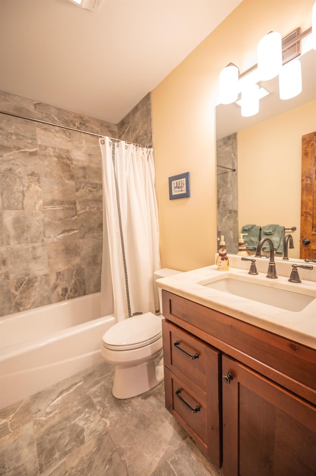 3B Freestyle Cir, Dover, VT 05356 - bathroom with vanity and shower / tub combo with curtain