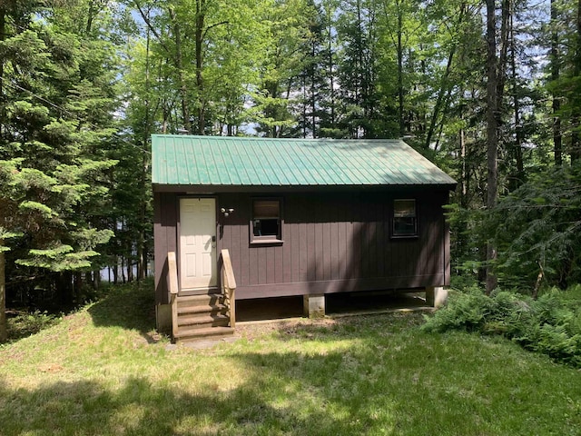 505 River Rd, Pittsburg, NH 03592 - view of outdoor structure featuring entry steps