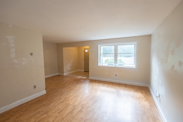 527 Tamworth Rd, Tamworth, NH 03886