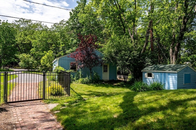 26 Colony Cove Rd, Durham, NH 03824 - view of yard with a gate and an outdoor structure