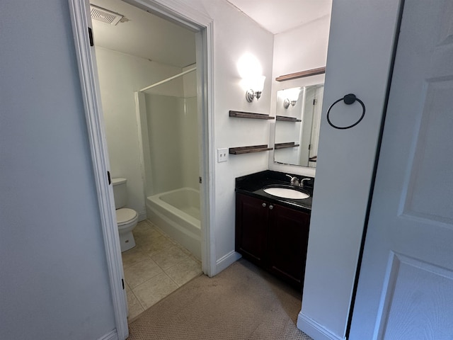 87 Cricketbrook Rd Unit 87, Dover, NH 03820 - bathroom with vanity, shower / bathtub combination, and tile patterned floors