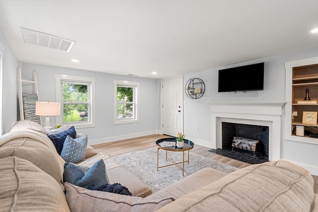 47 Newton Rd, Plaistow, NH 03865