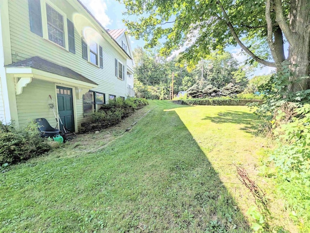 1573 US Route 5 S, Barnet, VT 05821 - view of grassy yard