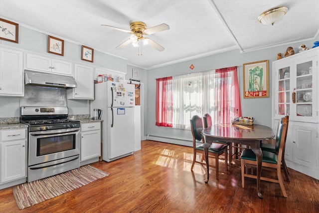 2 Brown Rd, Windham, NH 03087 - kitchen featuring stainless steel gas stove, freestanding refrigerator, a baseboard heating unit, under cabinet range hood, and ceiling fan