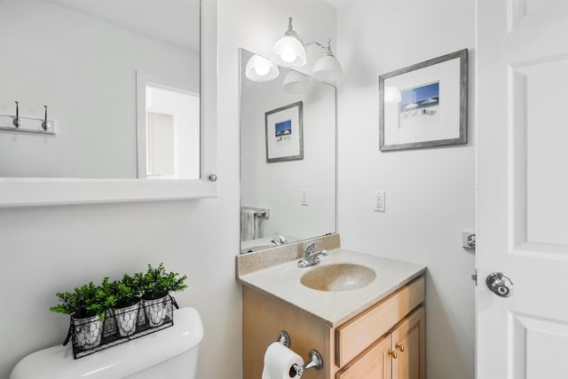 72 Plymouth St, Seabrook, NH 03874