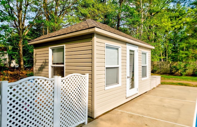 27 Meisner Rd, Salem, NH 03079 - view of outbuilding with view of wooded area