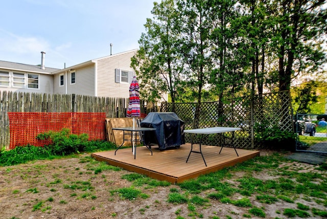27 Meisner Rd, Salem, NH 03079 - view of yard featuring a deck