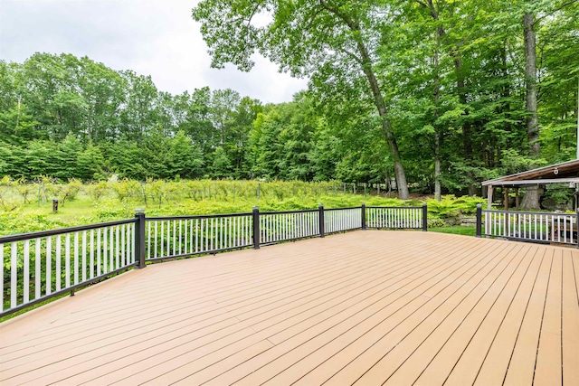 146 Old Sandown Rd, Chester, NH 03036 - view of wooden deck