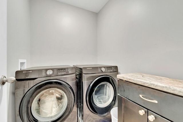 27 Westbrook Dr, New Ipswich, NH 03071 - laundry area featuring washing machine and dryer