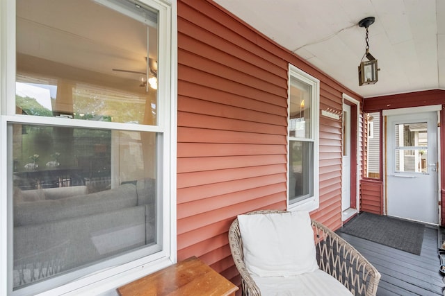 19 Highland St, Concord, NH 03301 - doorway to property with a porch