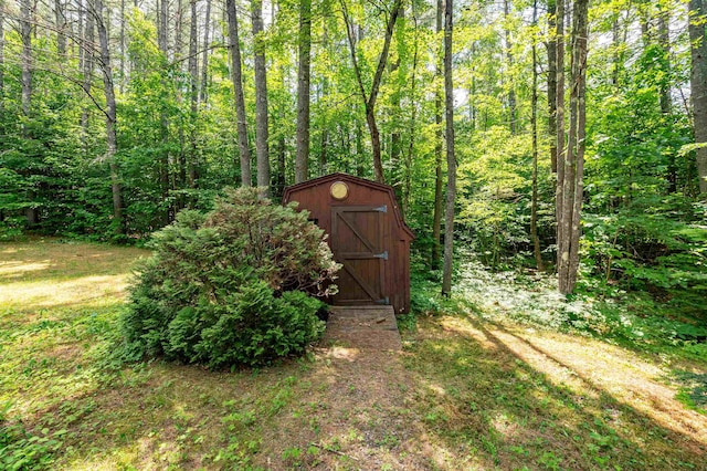 70 Tabor Cir, Albany, NH 03818 - view of shed featuring a view of trees