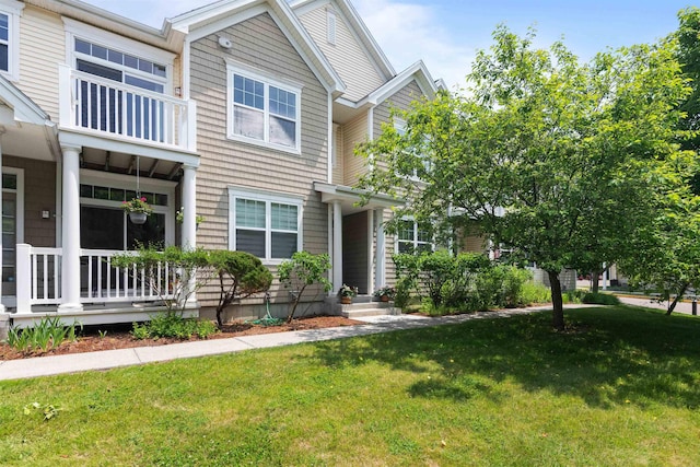 67 Pearl St Unit 8, Essex Junction, VT 05452 - multi unit property with a front yard and covered porch