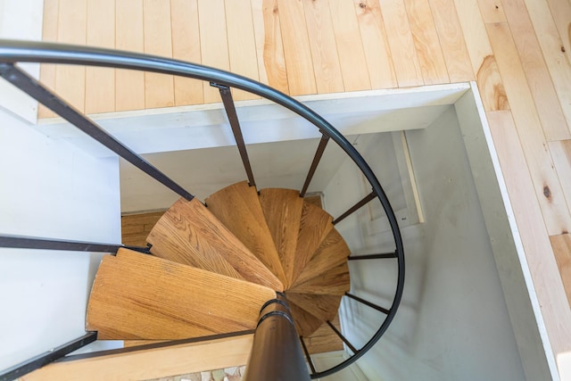 11 Bridge St, Kittery, ME 03904 - view of staircase