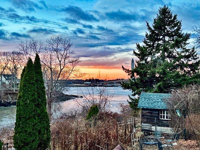 11 Bridge St, Kittery, ME 03904 - water view