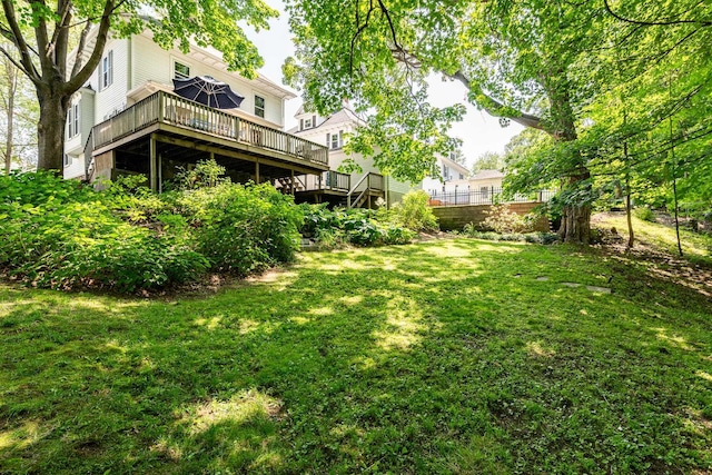 175 Middle Rd, Portsmouth, NH 03801 - view of green lawn featuring a wooden deck