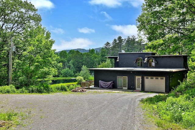 465 Pennell Rd, Chester, VT 05143 - view of front facade with driveway