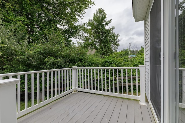 491 Mammoth Rd Unit 7, Londonderry, NH 03053 - view of deck